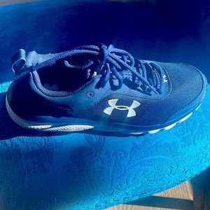 Brand new Under Armour sneakers worn once